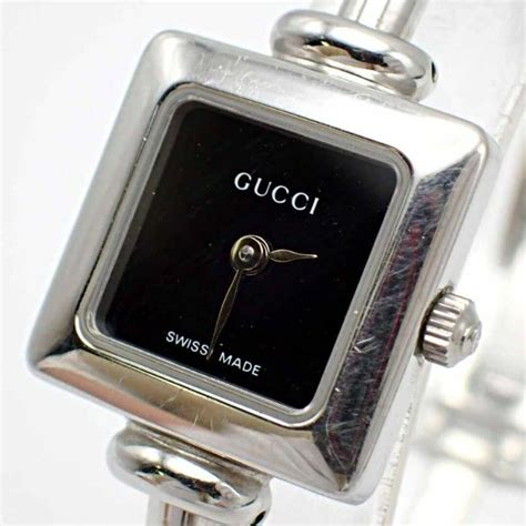 Gucci 1900L Watch .